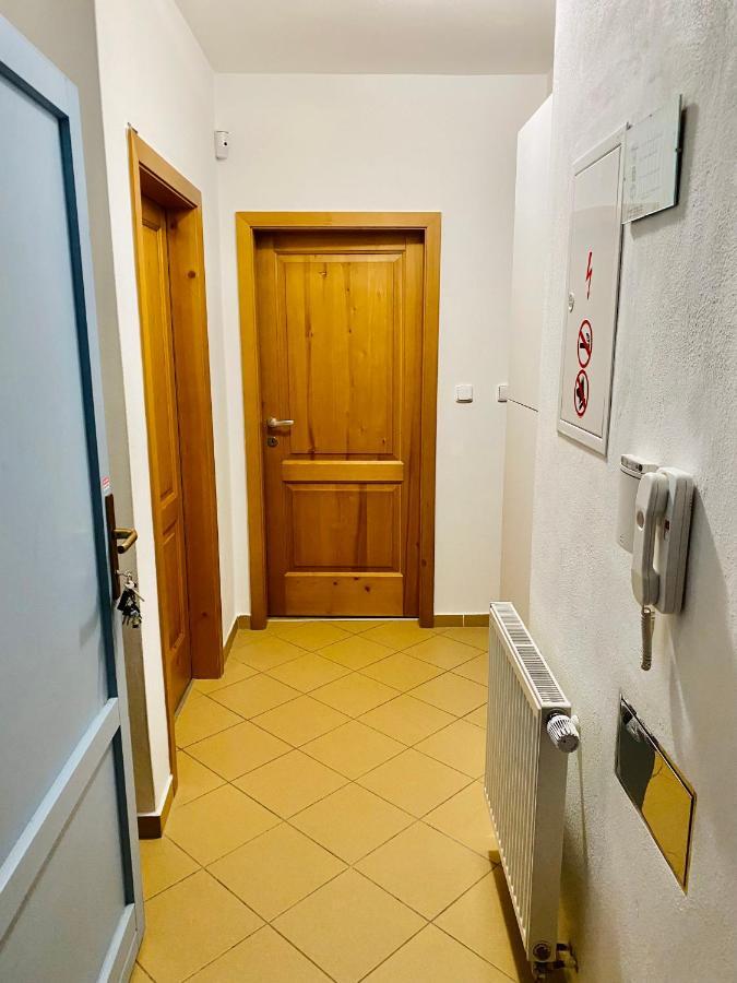 Riviera Lipno 502 Apartman 4Kk U Vody 伏尔塔瓦河畔利普诺 外观 照片